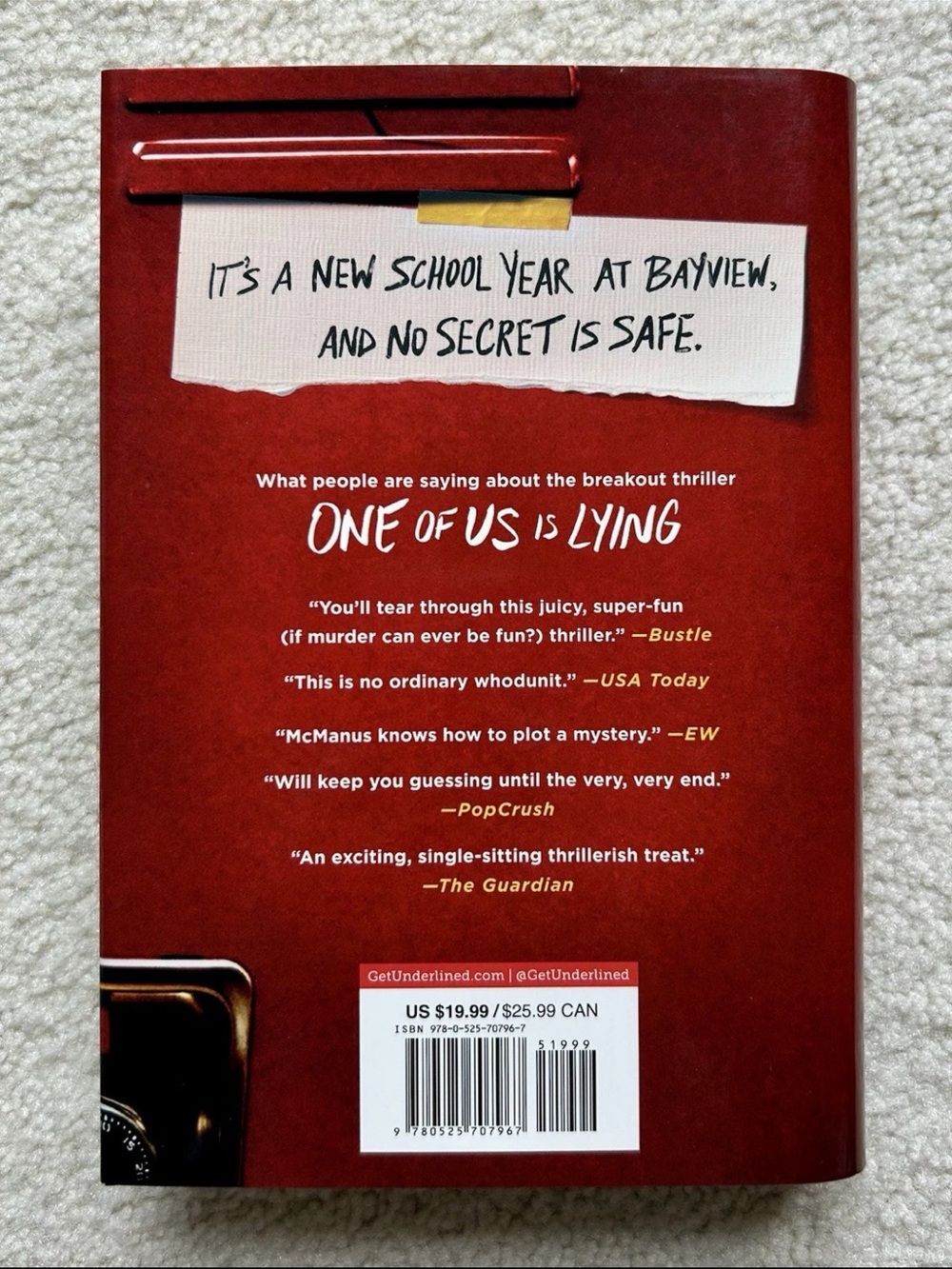 One of Us is Lying - Hardcovers - Picture 9 of 14
